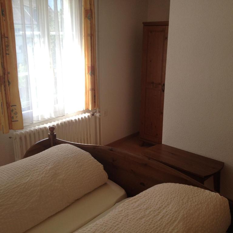 Postel nebo postele na pokoji v ubytování Hotel Sternen