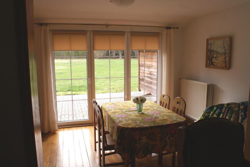 Fotografia z galérie ubytovania Apartamenty Drewniany Dom v destinácii Wojciechy