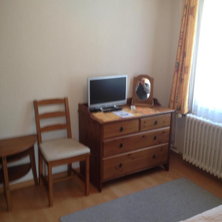 TV a/nebo společenská místnost v ubytování Hotel Sternen