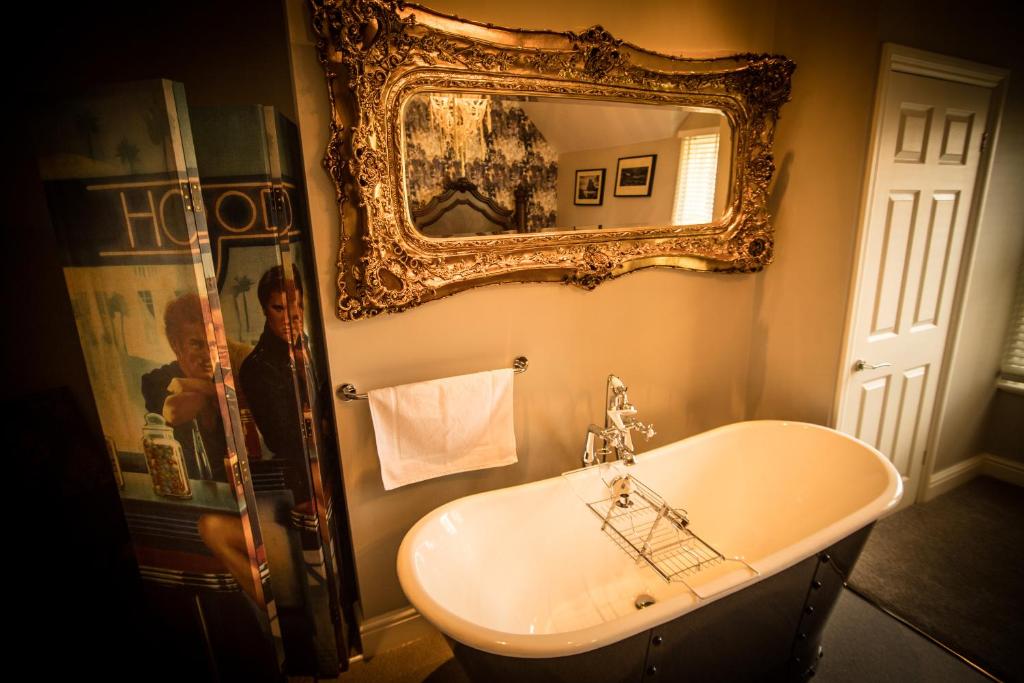 Brockley Hall Hotel - Loft Double Room