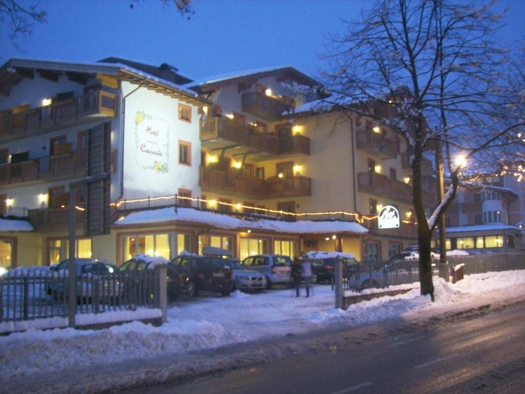 Hotel Canada v zimě