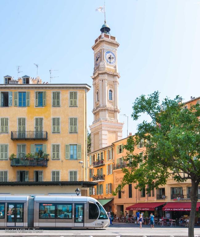 Hotel Villa La Tour - Resim 29