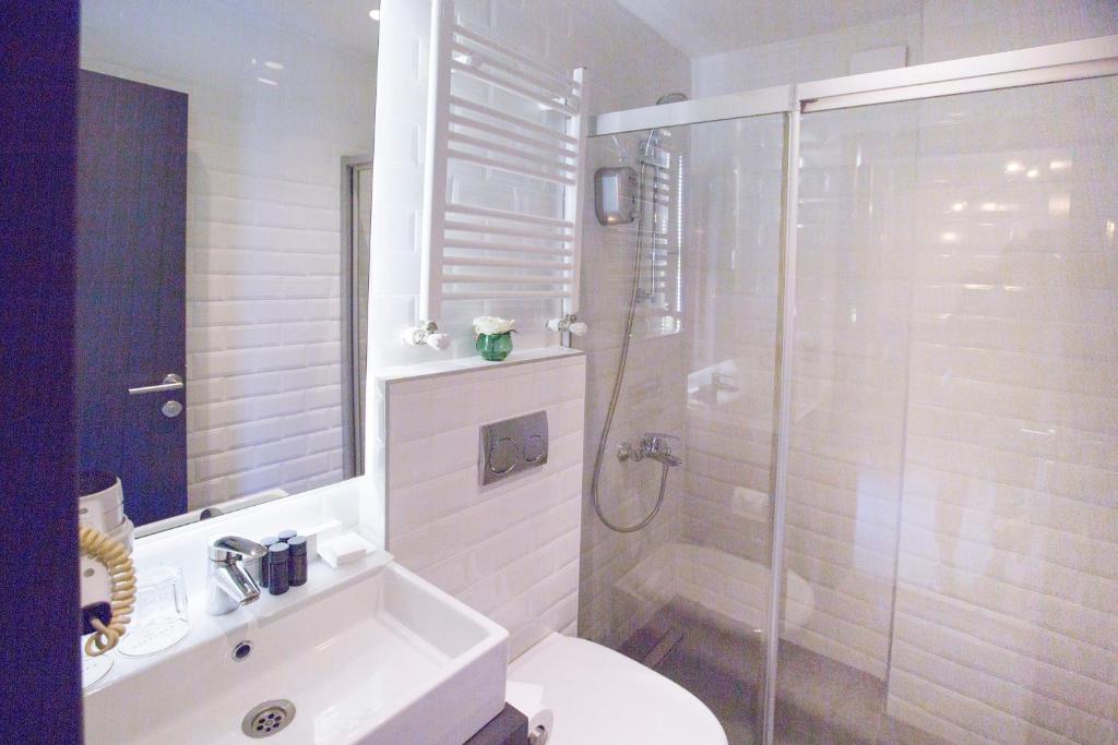 A bathroom at Cityloft 36