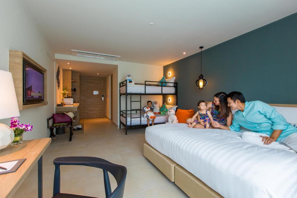 Fusion Suites Phuket Patong - Resim 16