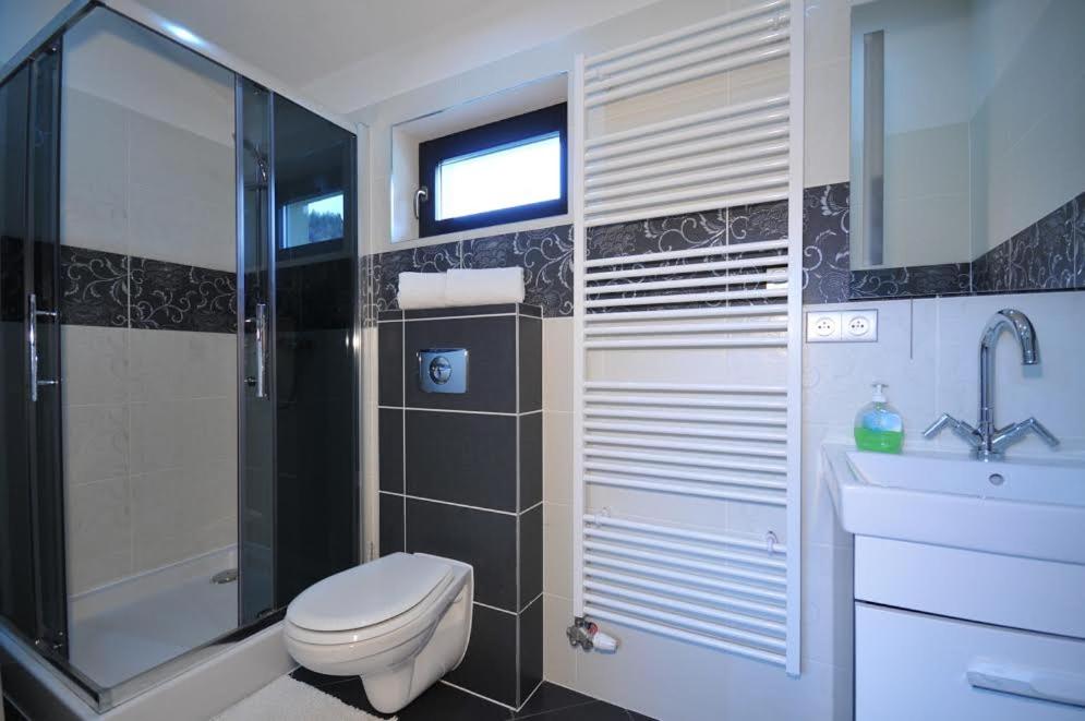 Kúpeľňa v ubytovaní Apartmany pod Troma Korunami