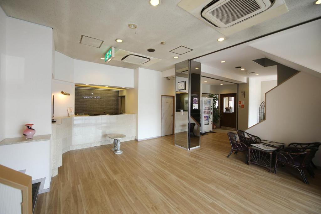 TV a/nebo společenská místnost v ubytování Isesaki Harvest Hotel