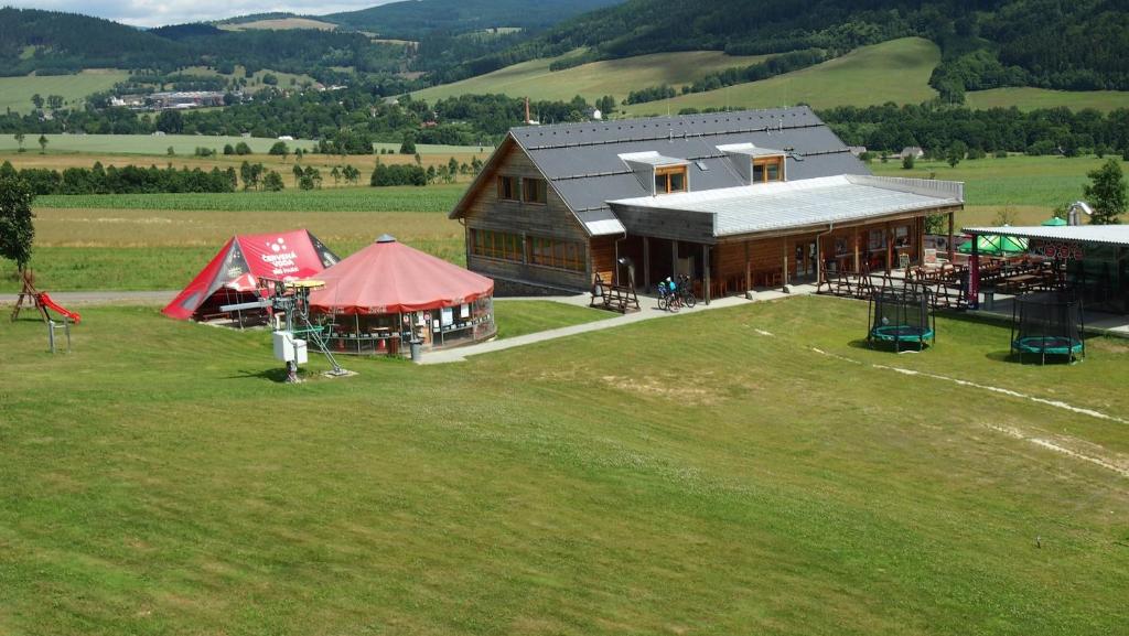 Apartmany ve Skiresortu Bukova hora - Housity