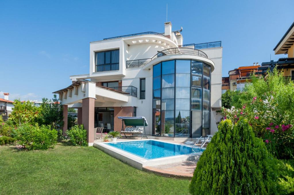 Дома на черном море фото Luxury House on Buzhaka, Созополь (актуальные цены 2024 года)