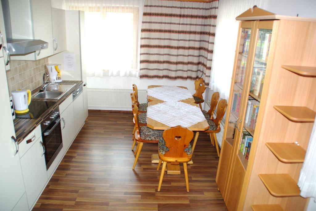 Kuchyň nebo kuchyňský kout v ubytování Pension Christophorus