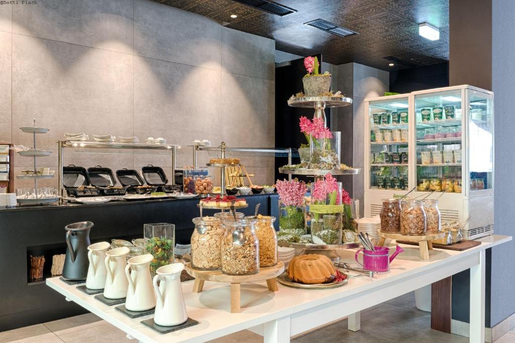 Mercure Hotel Raphael Wien - Resim 34