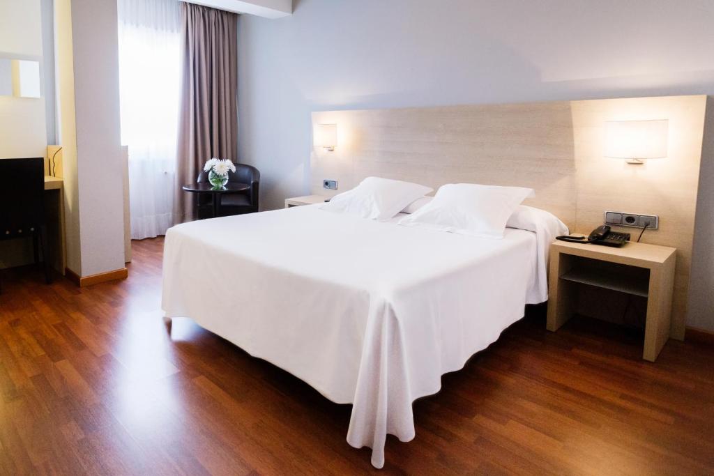 Hotel Valencia, Ferrol – Updated 2022 Prices