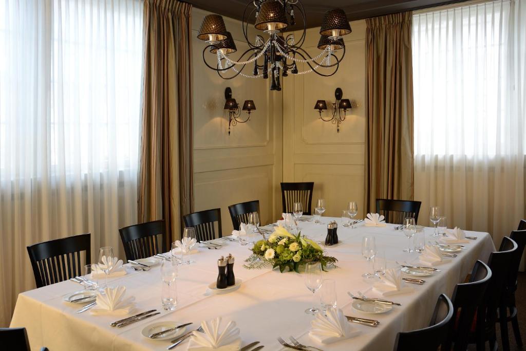 Restaurace v ubytování Hotel Zofingen