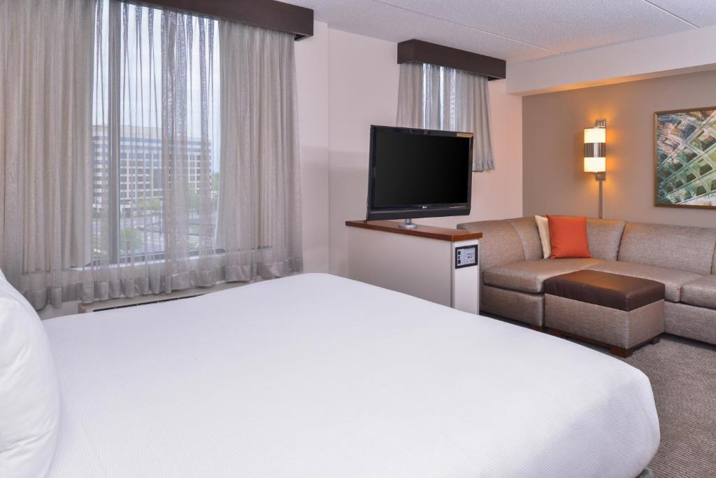 Hyatt Place Herndon Dulles Airport - East - Chambre Roi Avec Canapé-lit - Plancher Haut