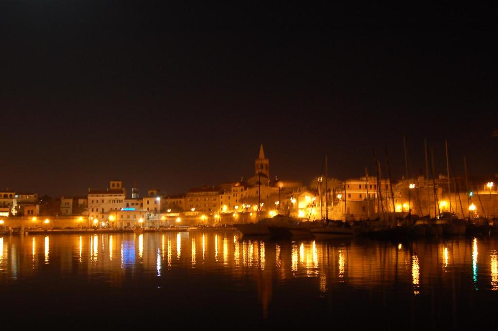 Widok na miasto Alghero z tego apartamentu