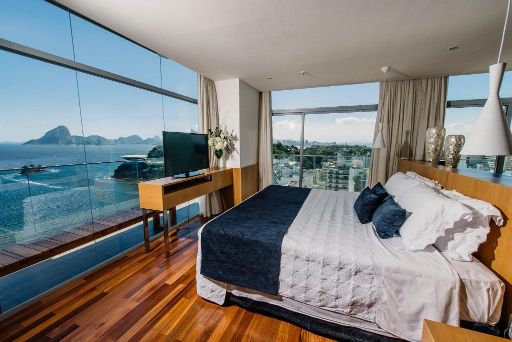  H Niteroi Hotel