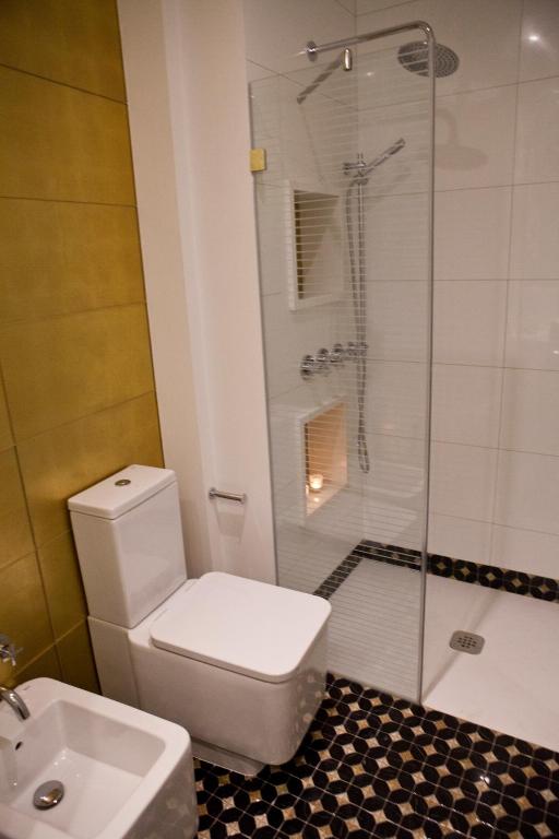 Łazienka w obiekcie Hostal El Alojado de Velarde