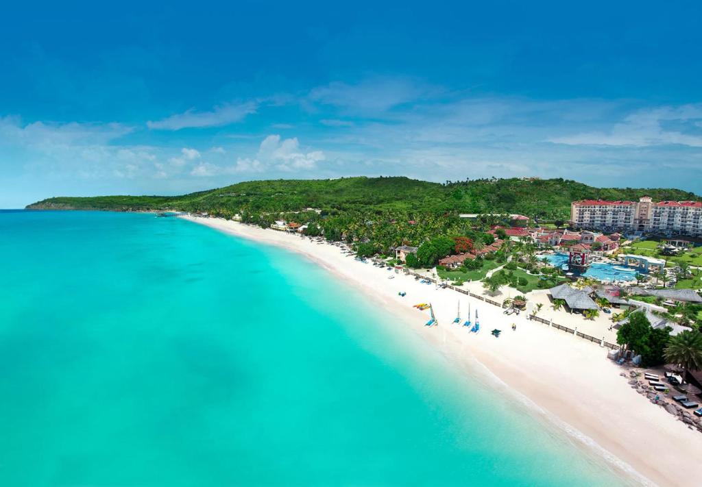 Sandals Grande Antigua - All Inclusive Resort and Spa - Couples Only, Saint  Johnʼs – Tarifs 2024