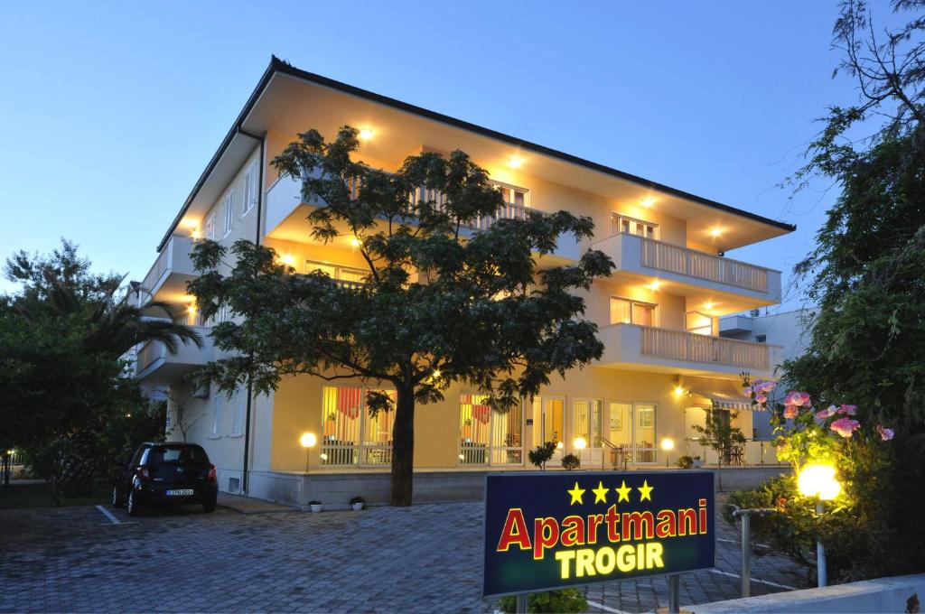 Foto dalla galleria di Apartmani Trogir a Trogir