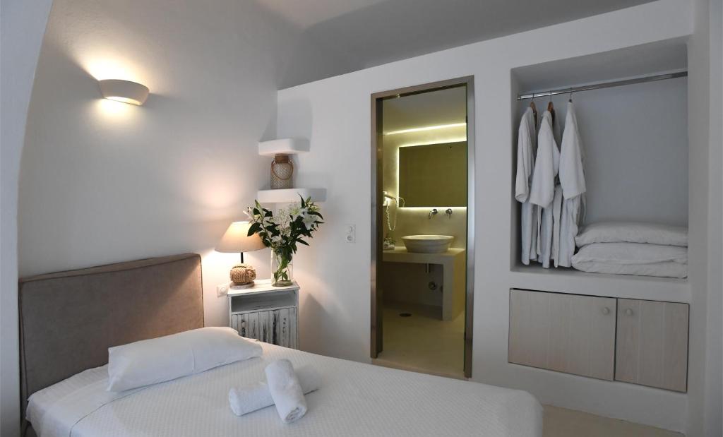 Vincenzo Family Rooms - Triple Room