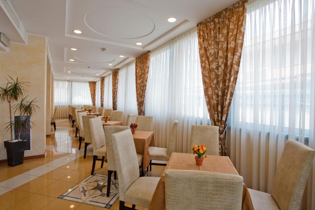 Posezení v ubytování Hotel Palm Beach B&B SEA VIEW