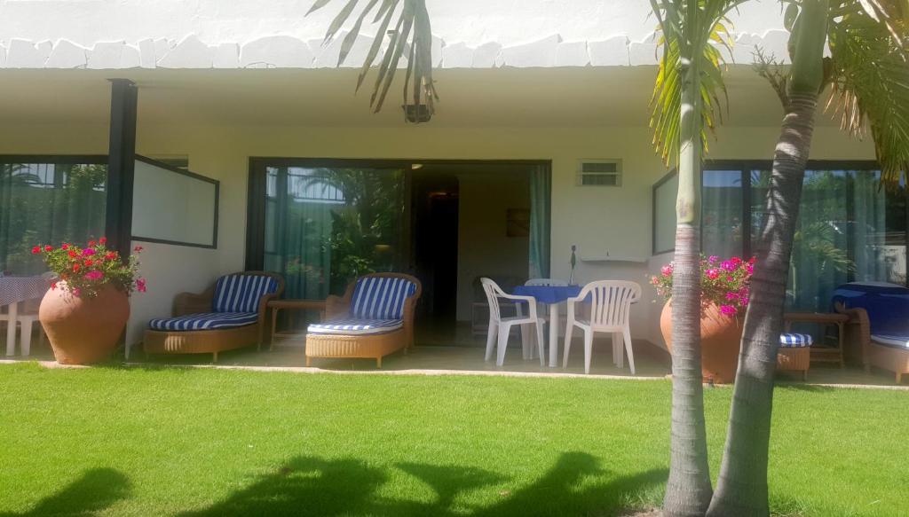 A garden outside Alsol Nogal- Adults Only