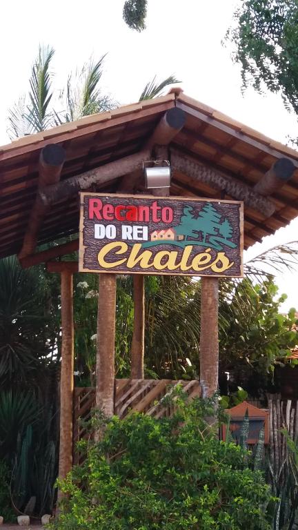 una señal para un restaurante hazme crepes en Recanto do Rei Chalés, en São Miguel do Gostoso