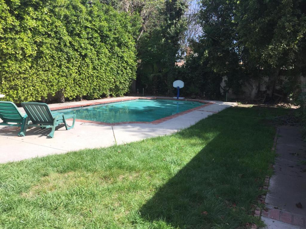Van Nuys – Photos 3