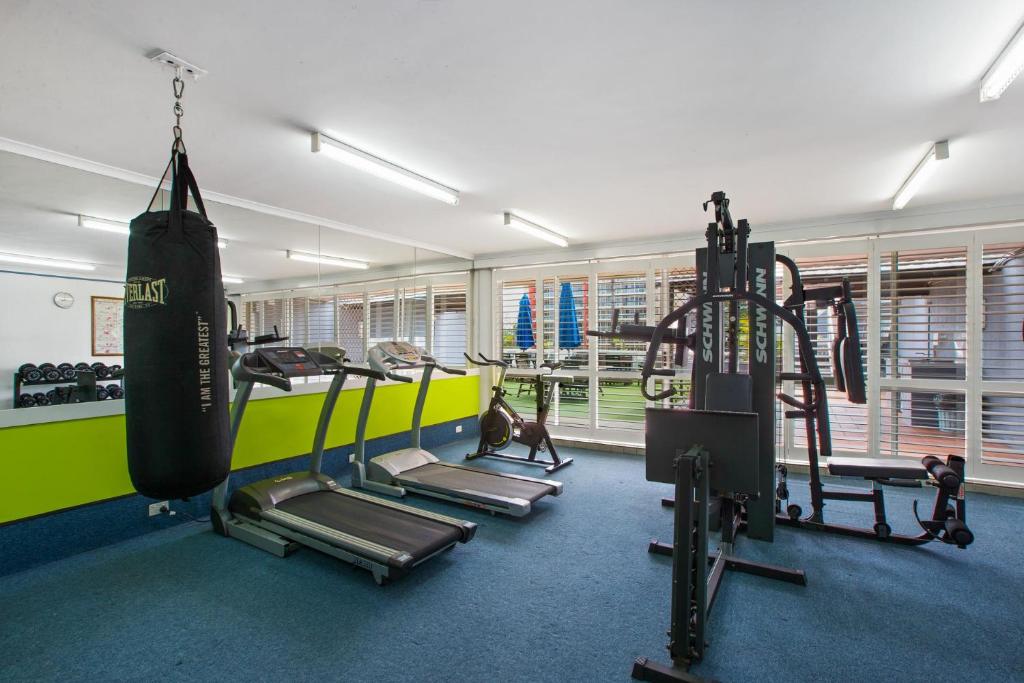 Fitness centrum a/nebo fitness zařízení v ubytování Port Pacific Resort