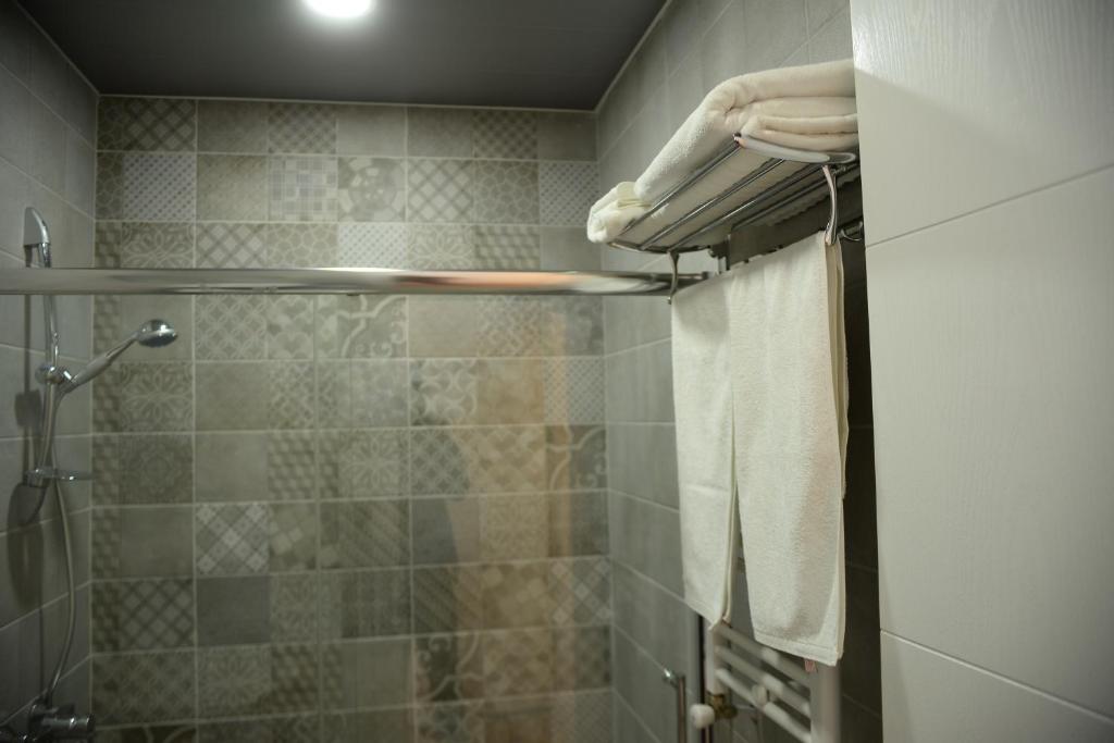 Koupelna v ubytování Guest House Gantiadi