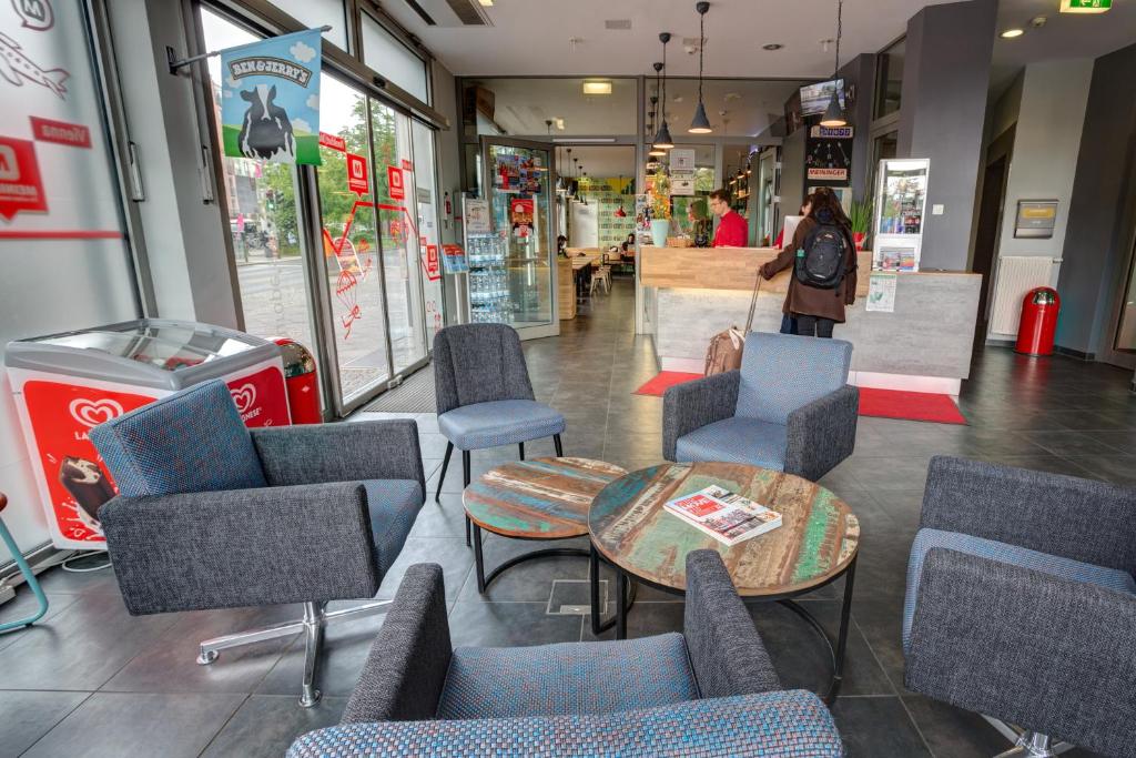 MEININGER Hotel Berlin Alexanderplatz - Resim 22