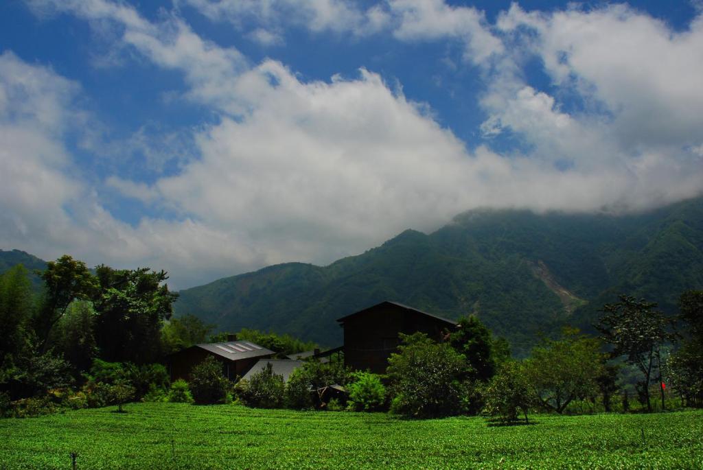 梅山鄉的住宿－慢步雲端民宿 ，山地房子