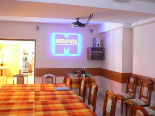 TV a/nebo společenská místnost v ubytování Hotel Szeleta