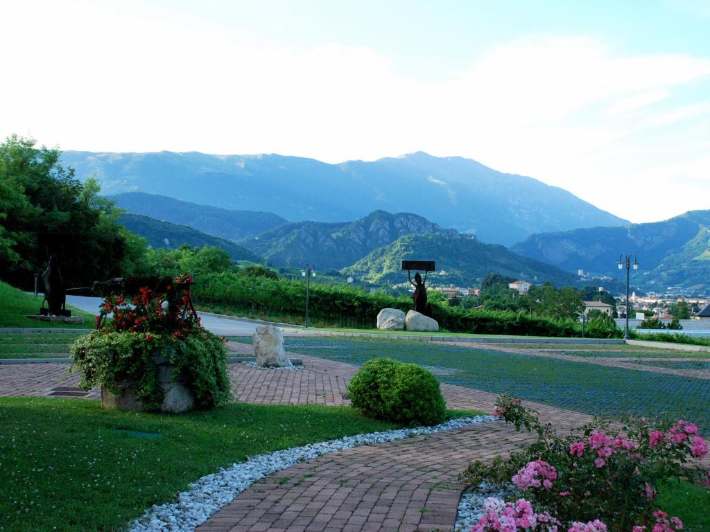 Nespecifikovaný výhled na hory nebo výhled na hory při pohledu z bed and breakfast