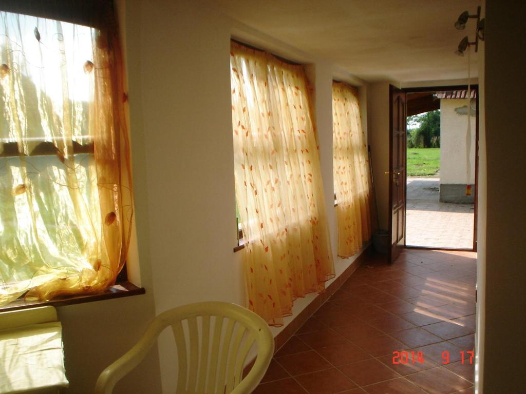 Sarudi vendégház - Two-Bedroom Apartment With Garden View
