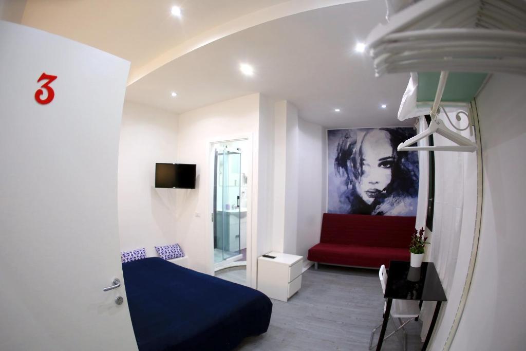 A television and/or entertainment centre at Cico B&B
