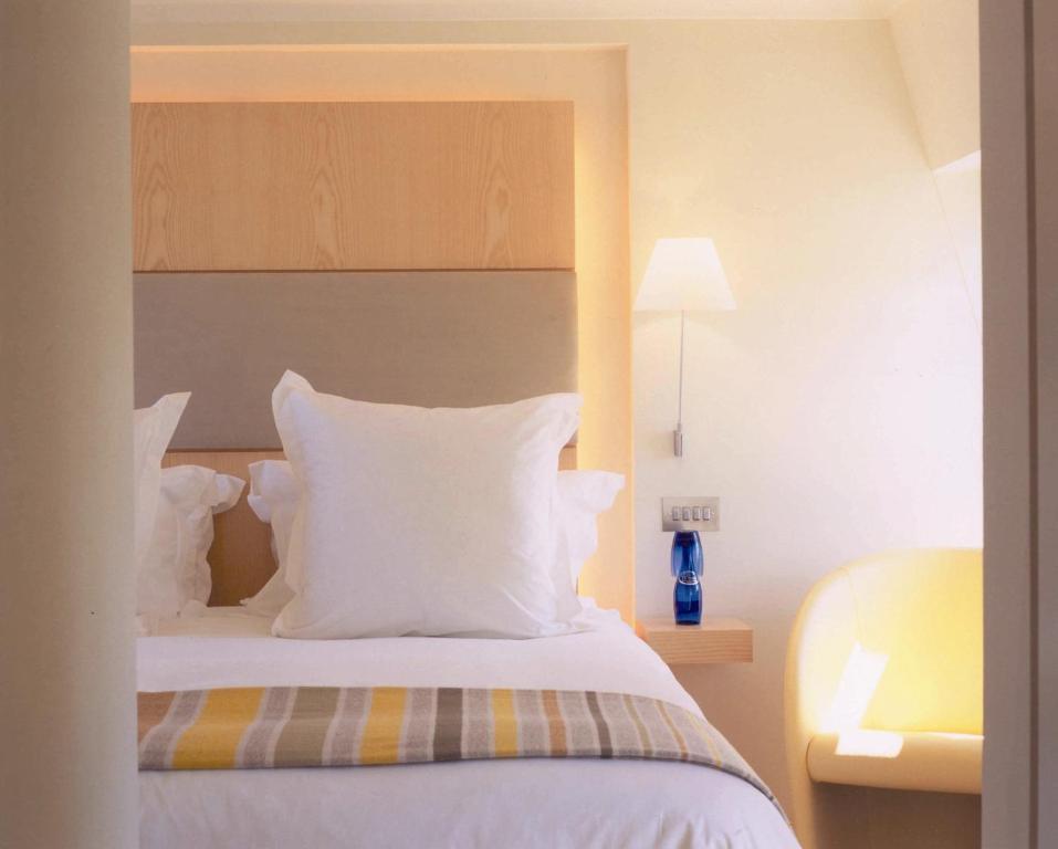Sydney House Chelsea - Deluxe Double Room