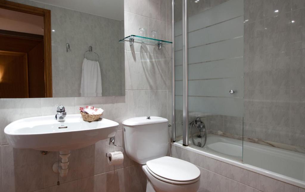 Koupelna v ubytování Hotel Real De Toledo