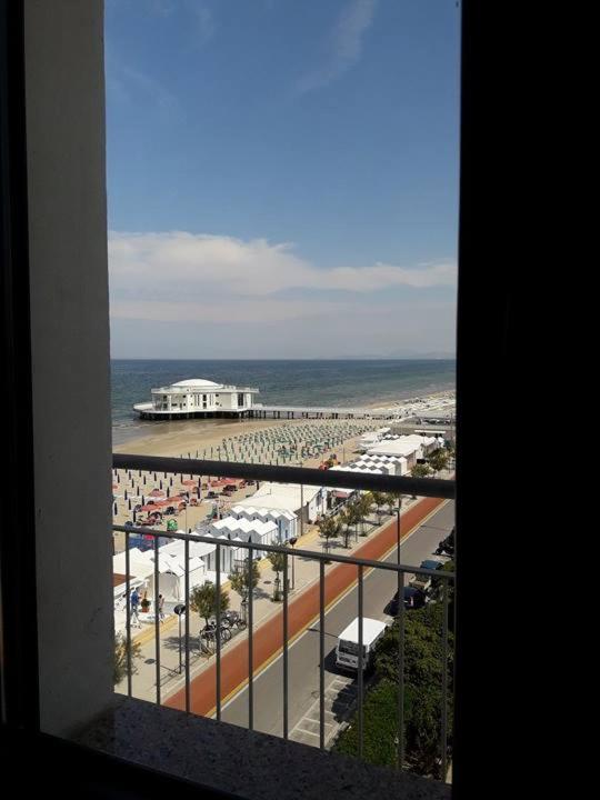 Nespecifikovaný výhled na moře nebo výhled na moře při pohledu z hotelu