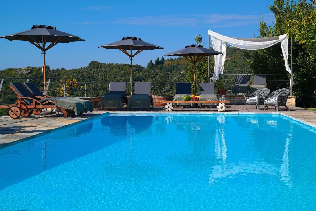 Bazén v ubytování Sakali Mansion nebo v jeho okolí