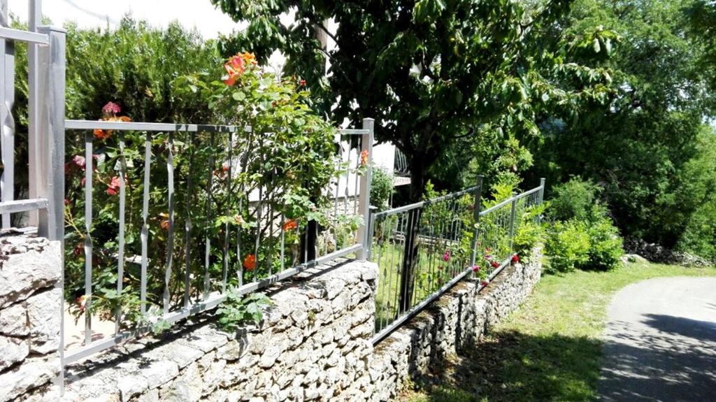 Zahrada ubytování Holiday home Gudelj