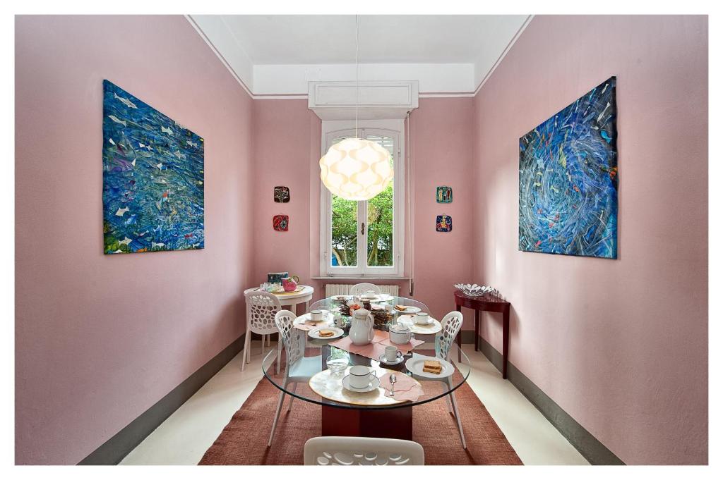 Posedenie v ubytovaní Villa Italy