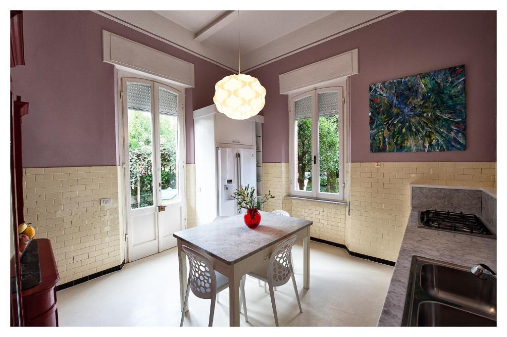 Posedenie v ubytovaní Villa Italy
