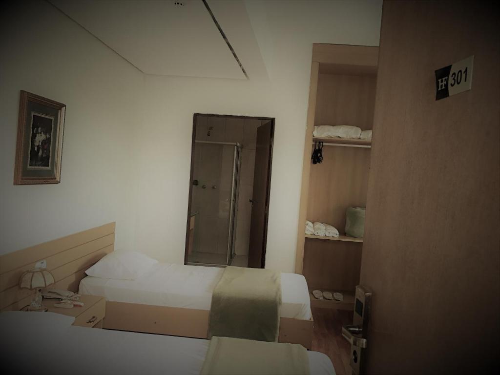  Hotel Family