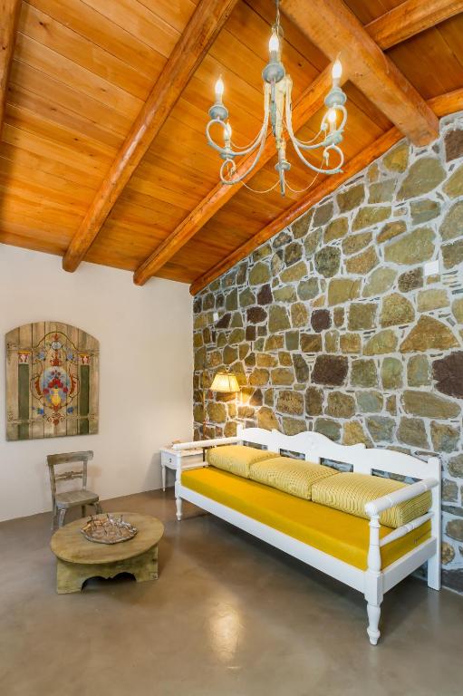 Postel nebo postele na pokoji v ubytování Oceanides Luxury Apartments