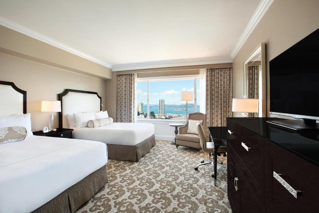 Fairmont San Francisco - Signature Room With Two Queen Beds With Bay View