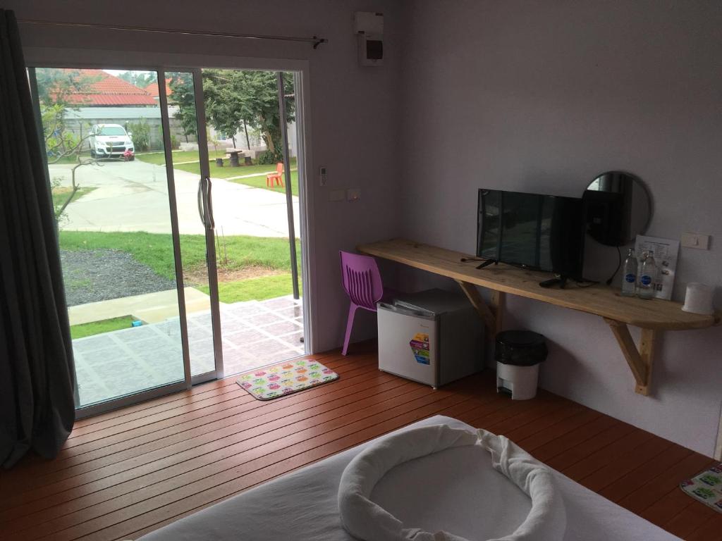 Pak Dee Resort - Deluxe Twin Room