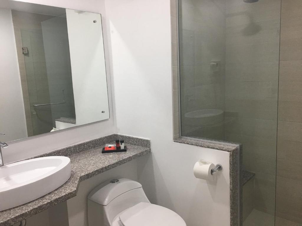Hangar Inn Guadalajara Aeropuerto - Twin Room