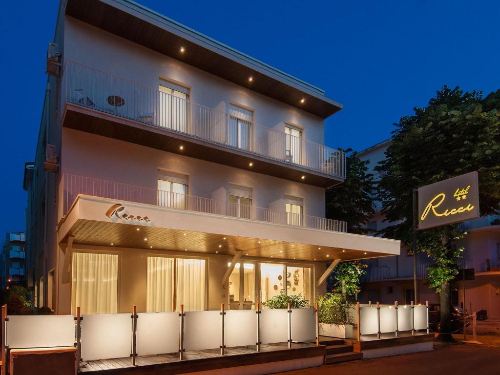 Hotel Ricci - отзывы и видео