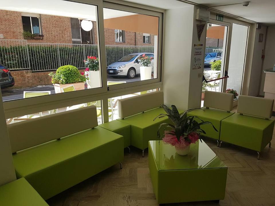 Posezení v ubytování Hotel Tre Assi