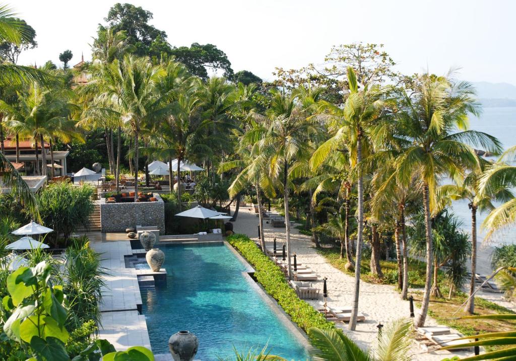 Bazén v ubytování Trisara Villas & Residences Phuket nebo v jeho okolí